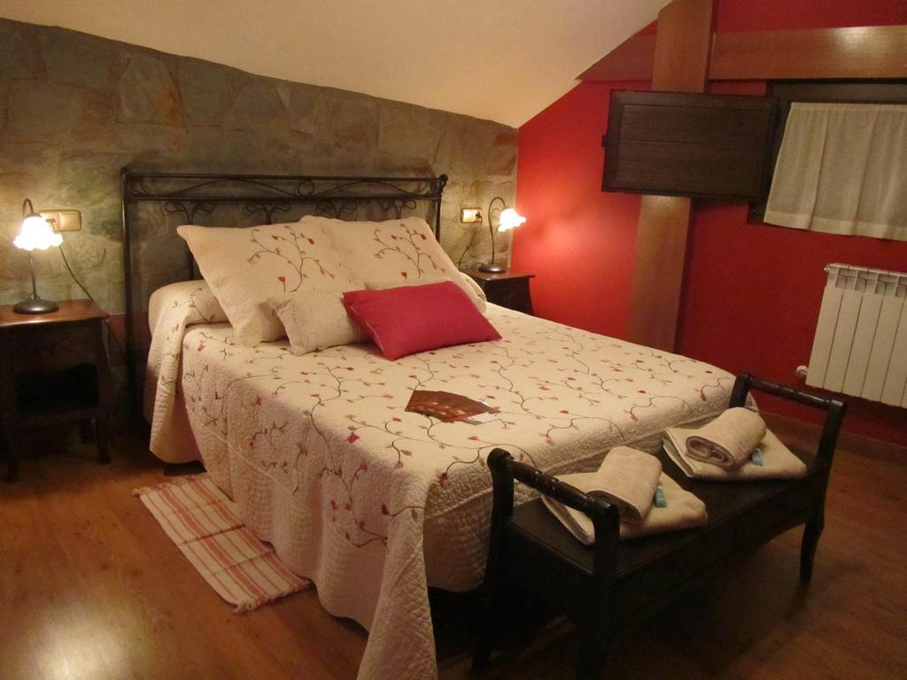 Bed and Breakfast Tia Maria à Cerredo Extérieur photo