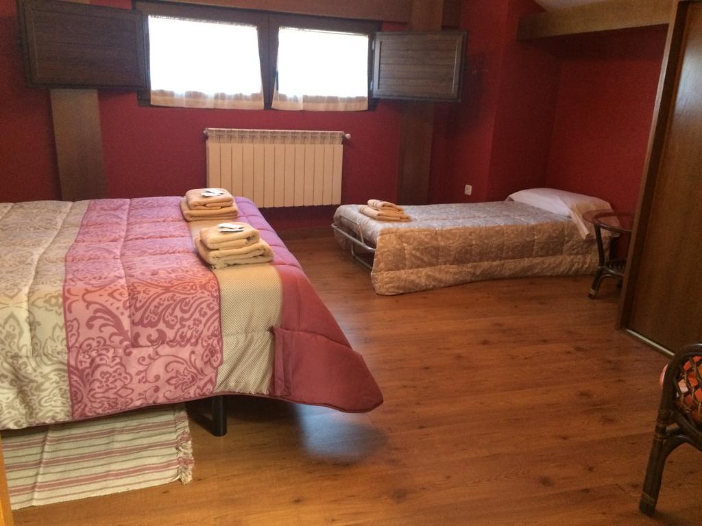 Bed and Breakfast Tia Maria à Cerredo Extérieur photo