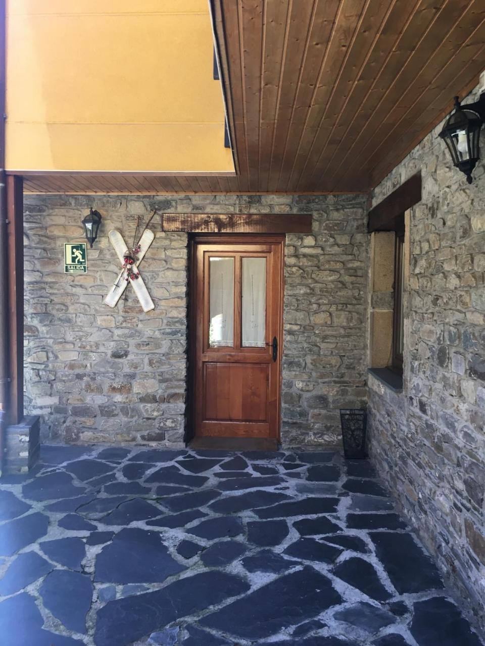 Bed and Breakfast Tia Maria à Cerredo Extérieur photo